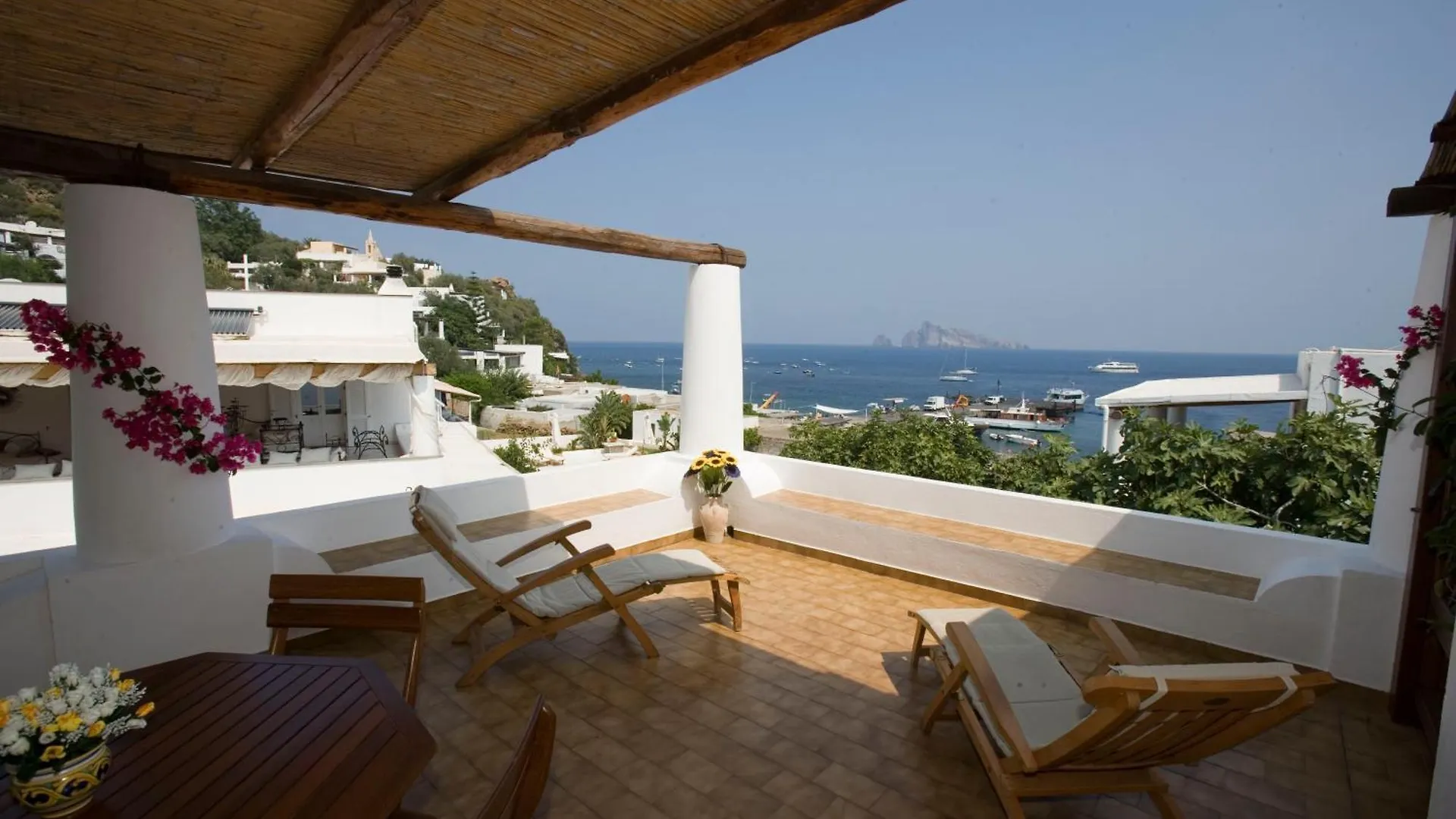 Hotel Tesoriero بانايا